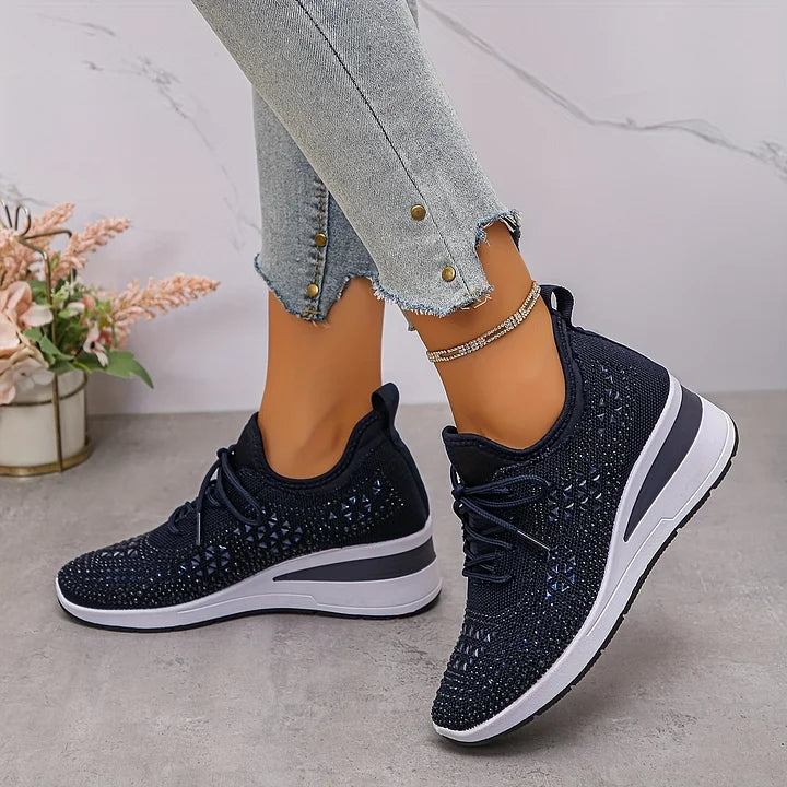 🔥Sista dagen-kampanj 50 % RABATT – Casual dammode, andningsbara korrigering sneakers med strassdekoration