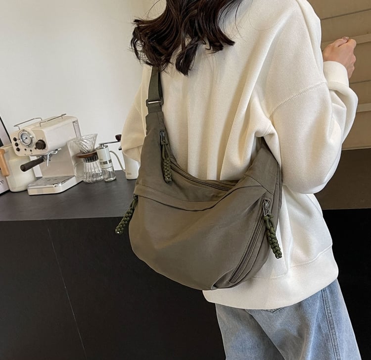 🎉Hot Sales - 50% OFF😍Designer Direct Sales👜Kvinnor Mode Plain Color Nylon Crossbody Hobo Bag