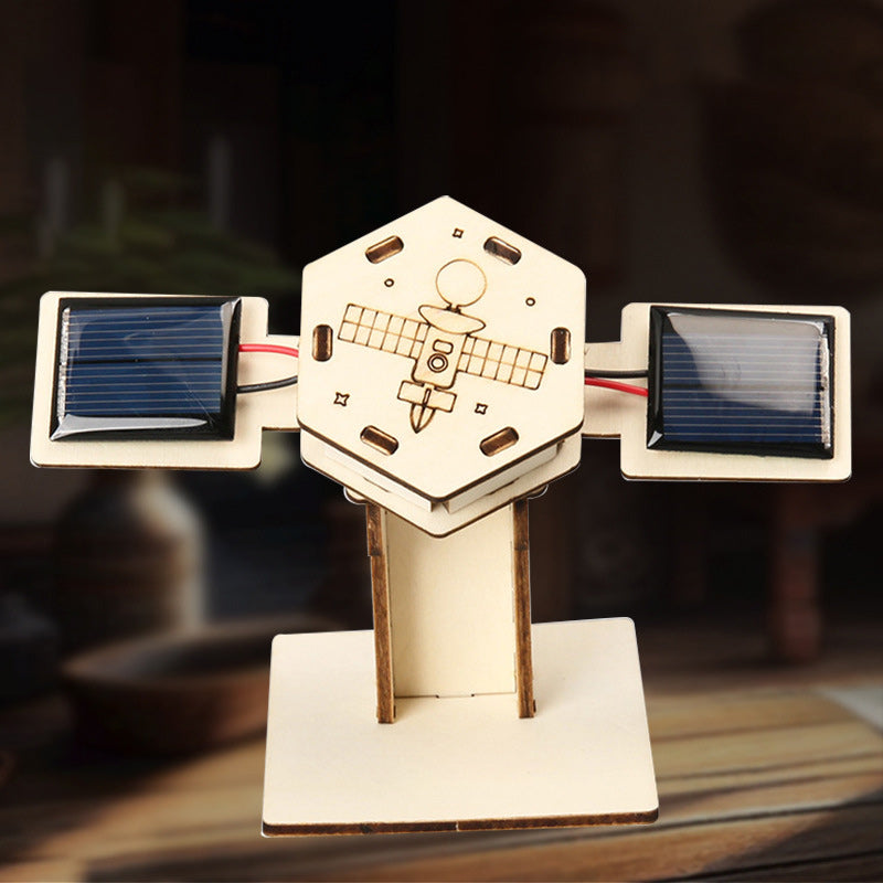 🚀Kreativa modeller av artificiella satelliter i rymden🌍
